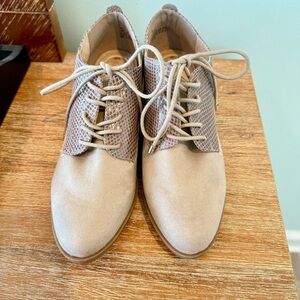 Gloria Vanderbilt Memory Foam Lace-Up Ankle Booties Snakeskin Texture Suede 7